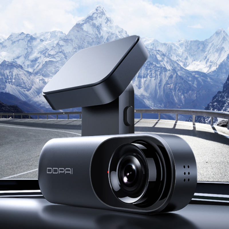 Focus on the car dash cam N3 - Livin The Dream 